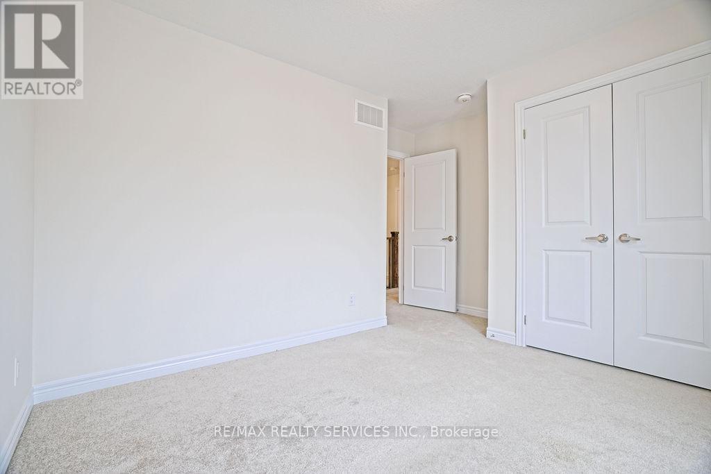 80 Gloria Street, Kitchener, Ontario  N2R 0R3 - Photo 25 - X12216817