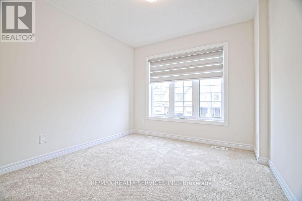 80 Gloria Street, Kitchener, Ontario  N2R 0R3 - Photo 26 - X12216817