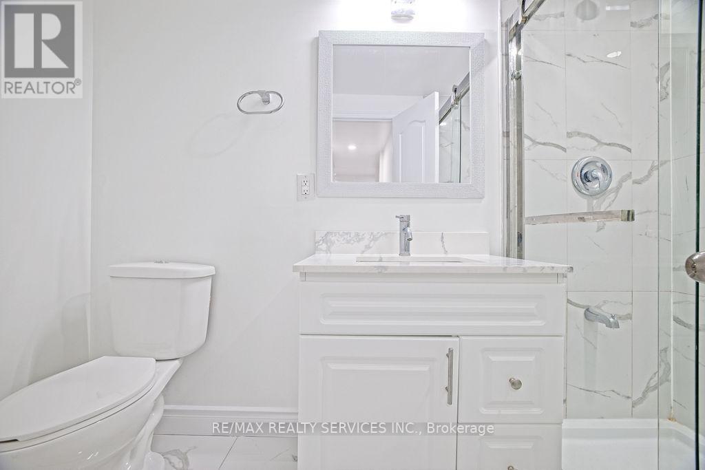 80 Gloria Street, Kitchener, Ontario  N2R 0R3 - Photo 29 - X12216817
