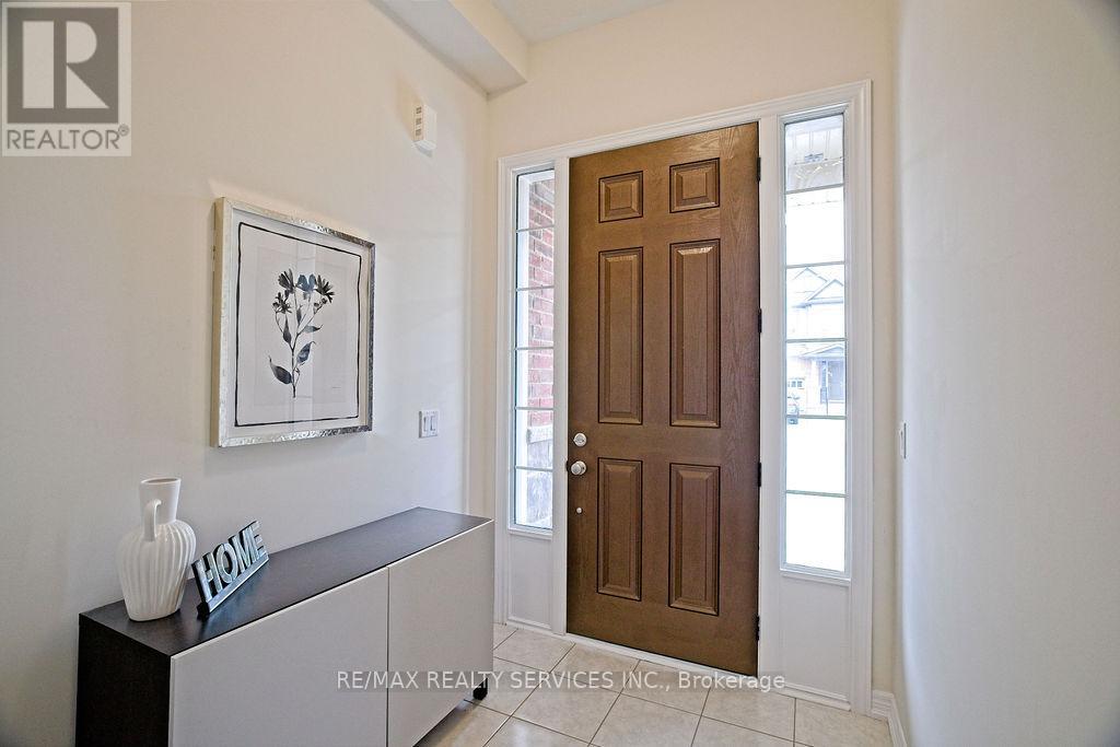 80 Gloria Street, Kitchener, Ontario  N2R 0R3 - Photo 4 - X12216817