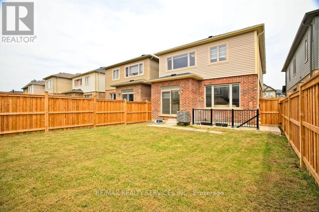 80 Gloria Street, Kitchener, Ontario  N2R 0R3 - Photo 42 - X12216817