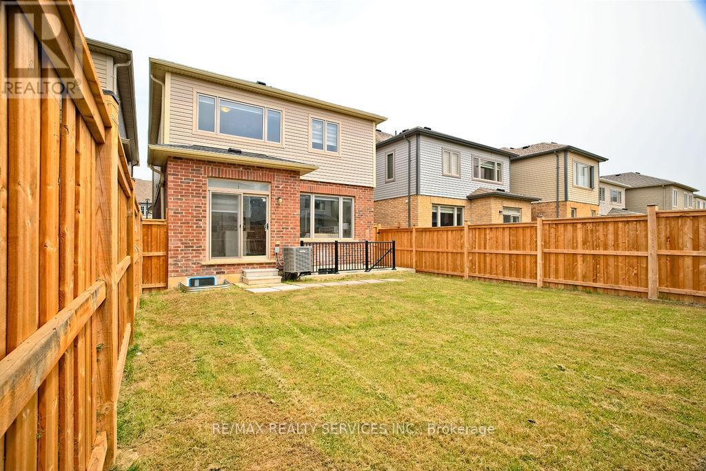 80 Gloria Street, Kitchener, Ontario  N2R 0R3 - Photo 43 - X12216817