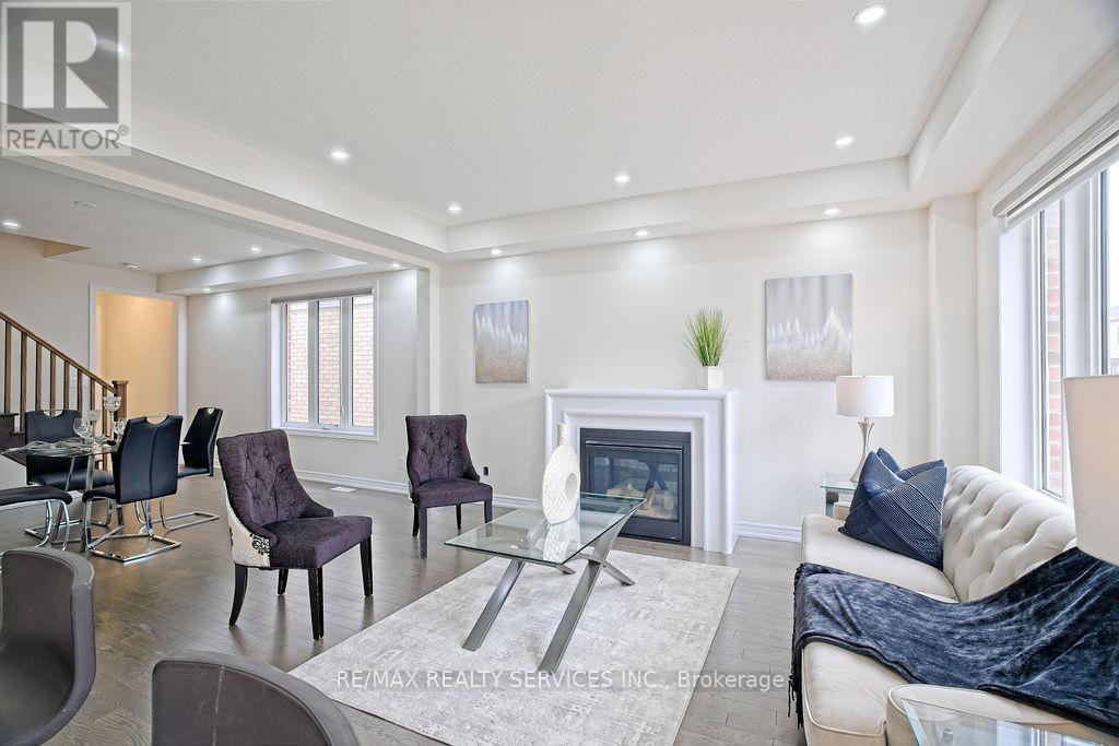 80 Gloria Street, Kitchener, Ontario  N2R 0R3 - Photo 8 - X12216817