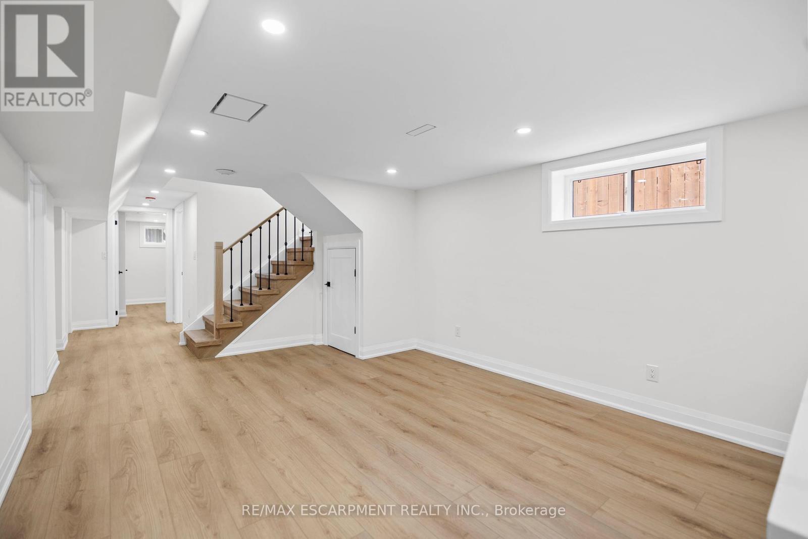 15 Hardale Crescent, Hamilton, Ontario  L8T 1X7 - Photo 31 - X12216841