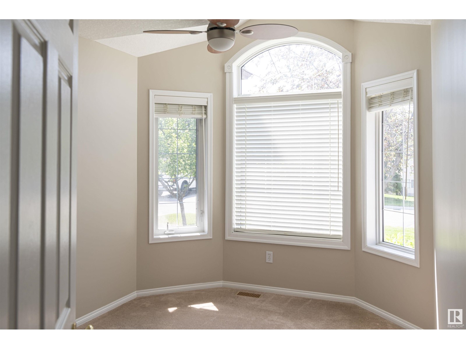 #6 1203 Carter Crest Rd Nw, Edmonton, Alberta  T6R 2R1 - Photo 24 - E4442049
