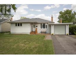 612 Rosewood CRES, Thunder Bay, Ontario