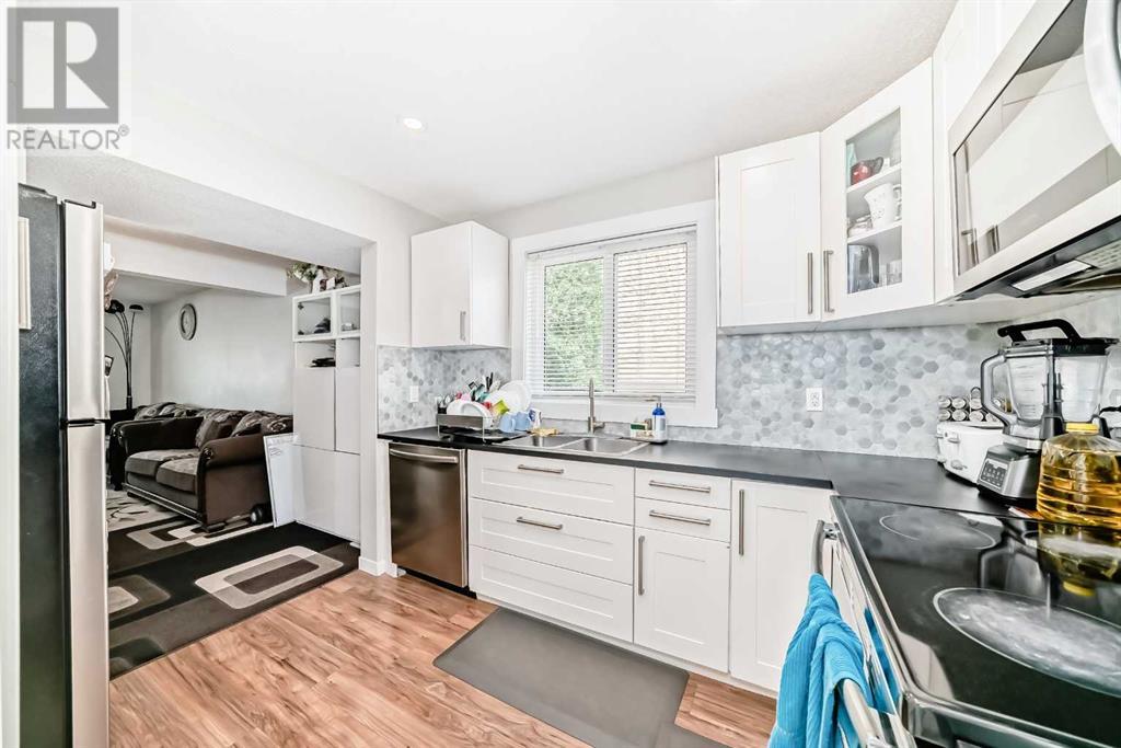 Property at 442 Templeview Drive NE image 5