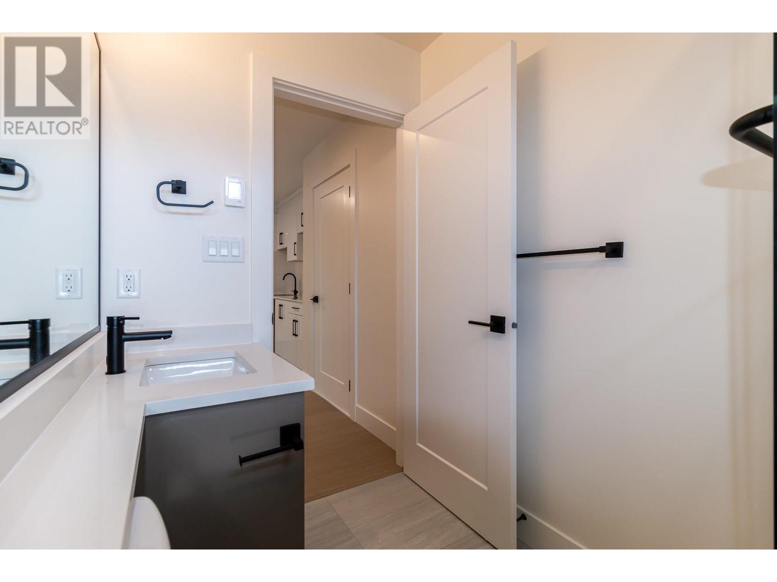 1108 Magee Street, Squamish, British Columbia  V8B 0E8 - Photo 24 - R3014929