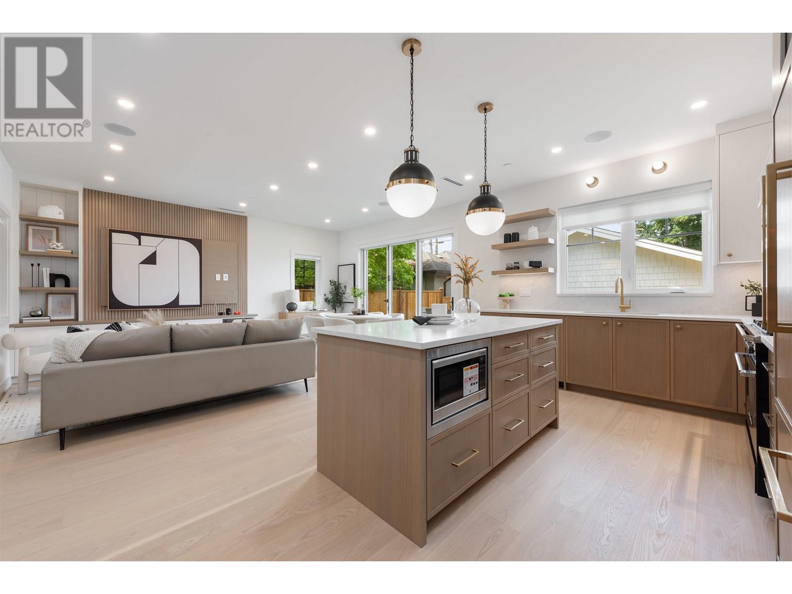 2 947 E 13th Avenue, Vancouver, British Columbia  V5T 2L7 - Photo 5 - R3014934