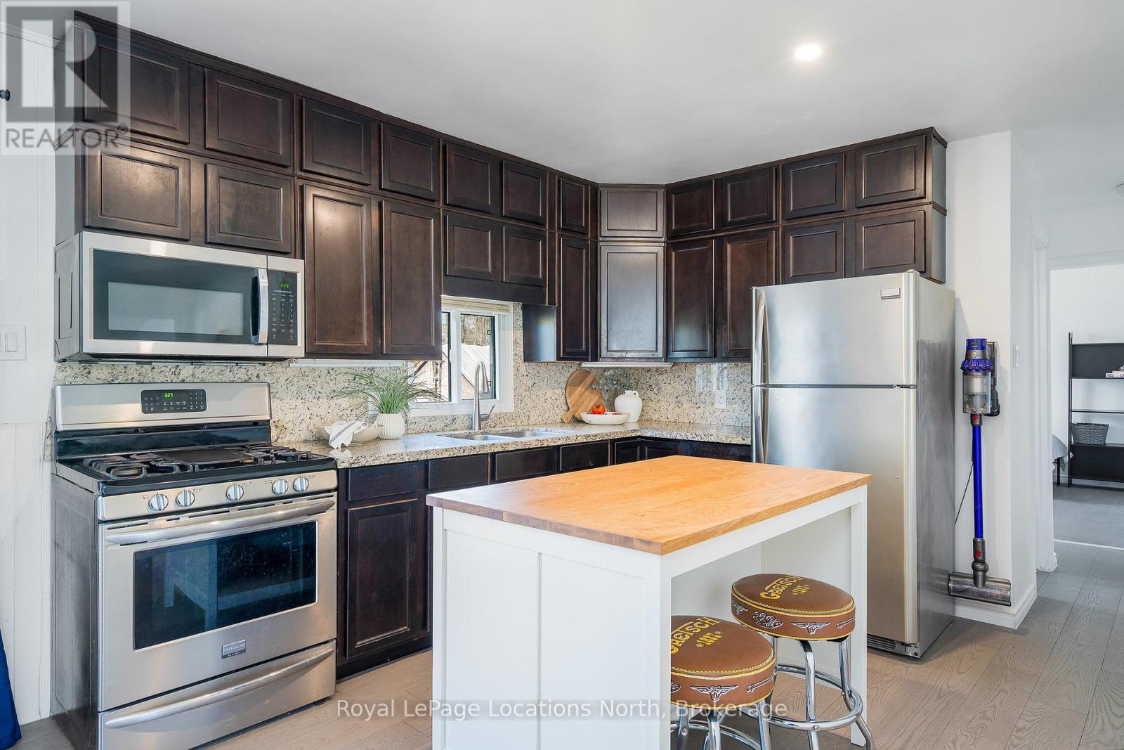 15 Stalker Street, Collingwood, Ontario  L9Y 3Z1 - Photo 32 - S12217141