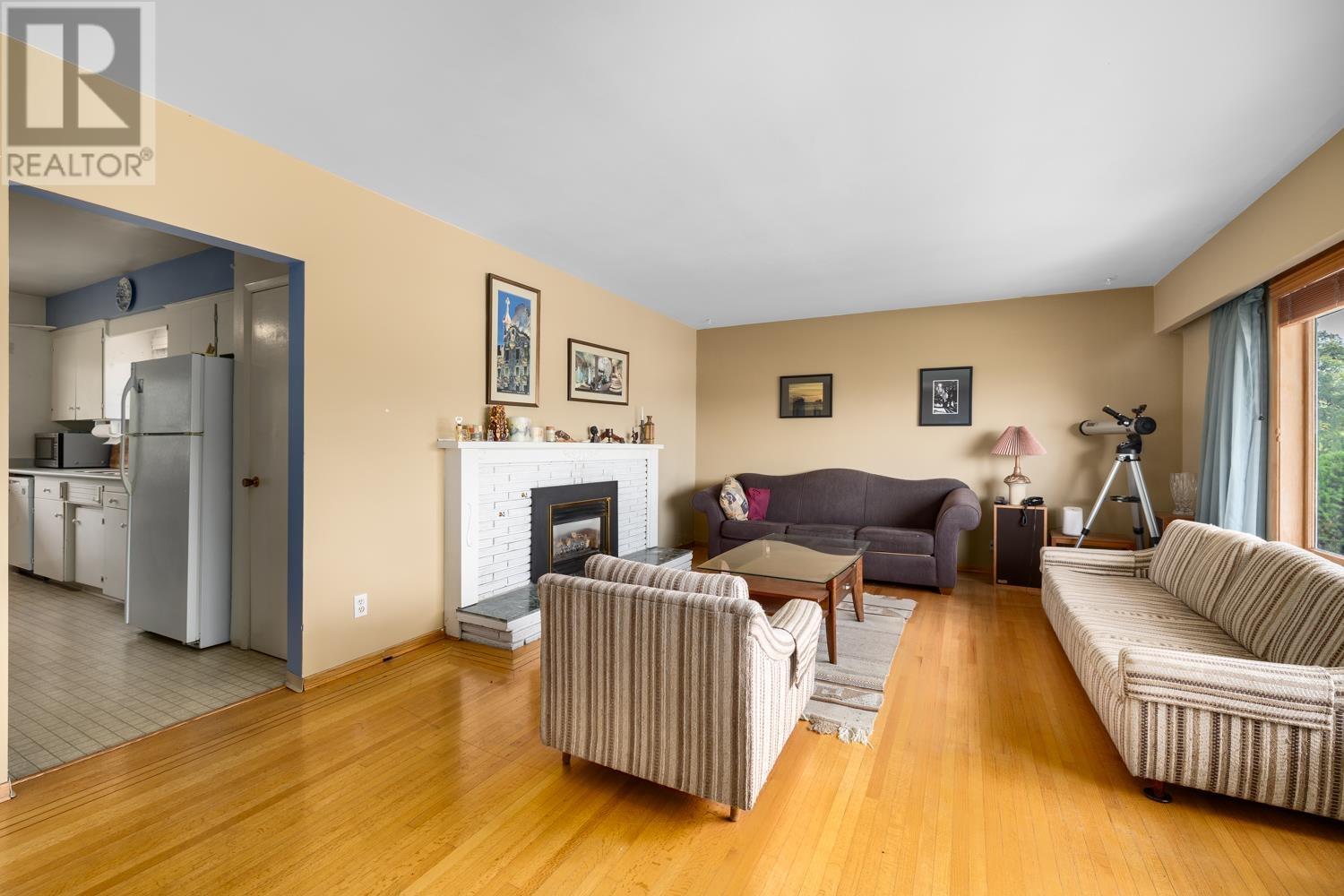 4835 Empire Drive, Burnaby, British Columbia  V5C 5P9 - Photo 8 - R3014958