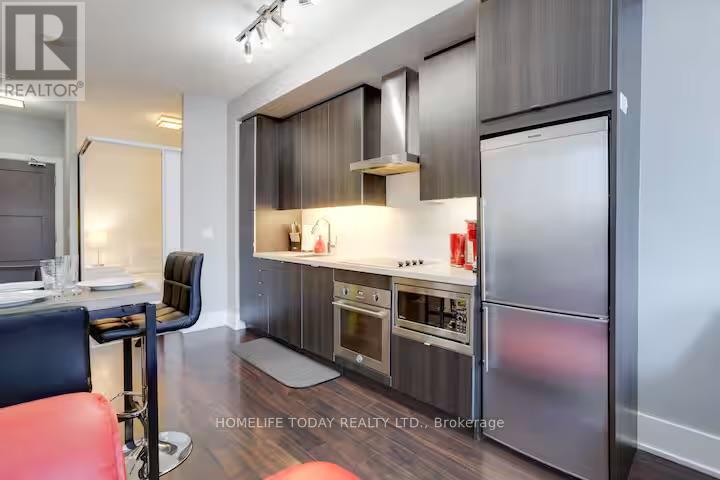 2106 - 300 Front Street W, Toronto, Ontario  M5V 0E9 - Photo 7 - C12216897