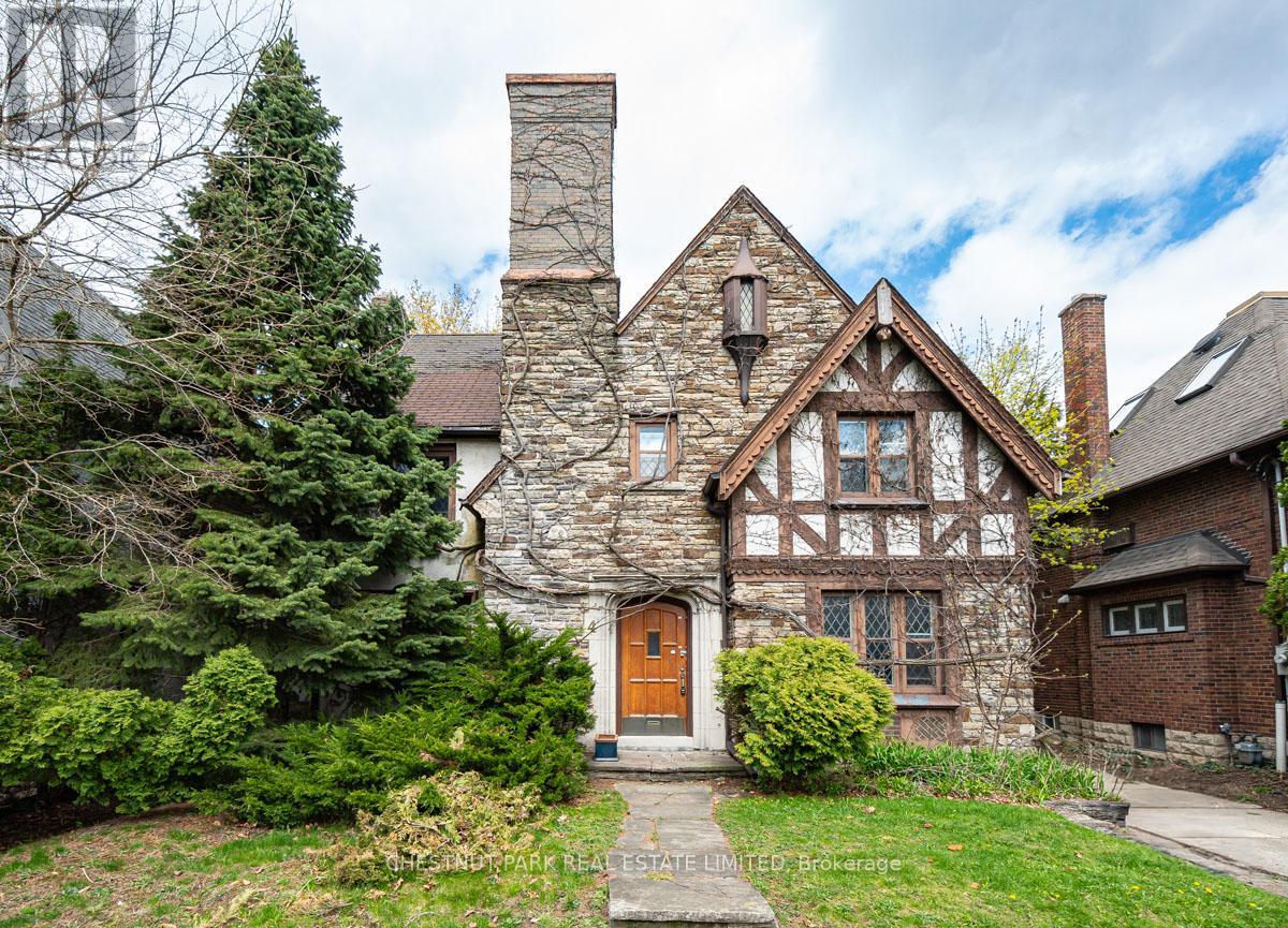 4 ELDERWOOD DRIVE, Toronto, Ontario