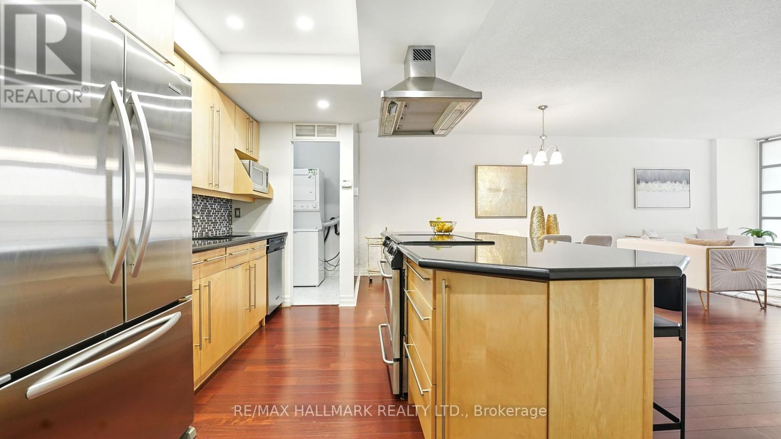 Ph04 - 65 Scadding Avenue, Toronto, Ontario  M5A 4L1 - Photo 2 - C12216993