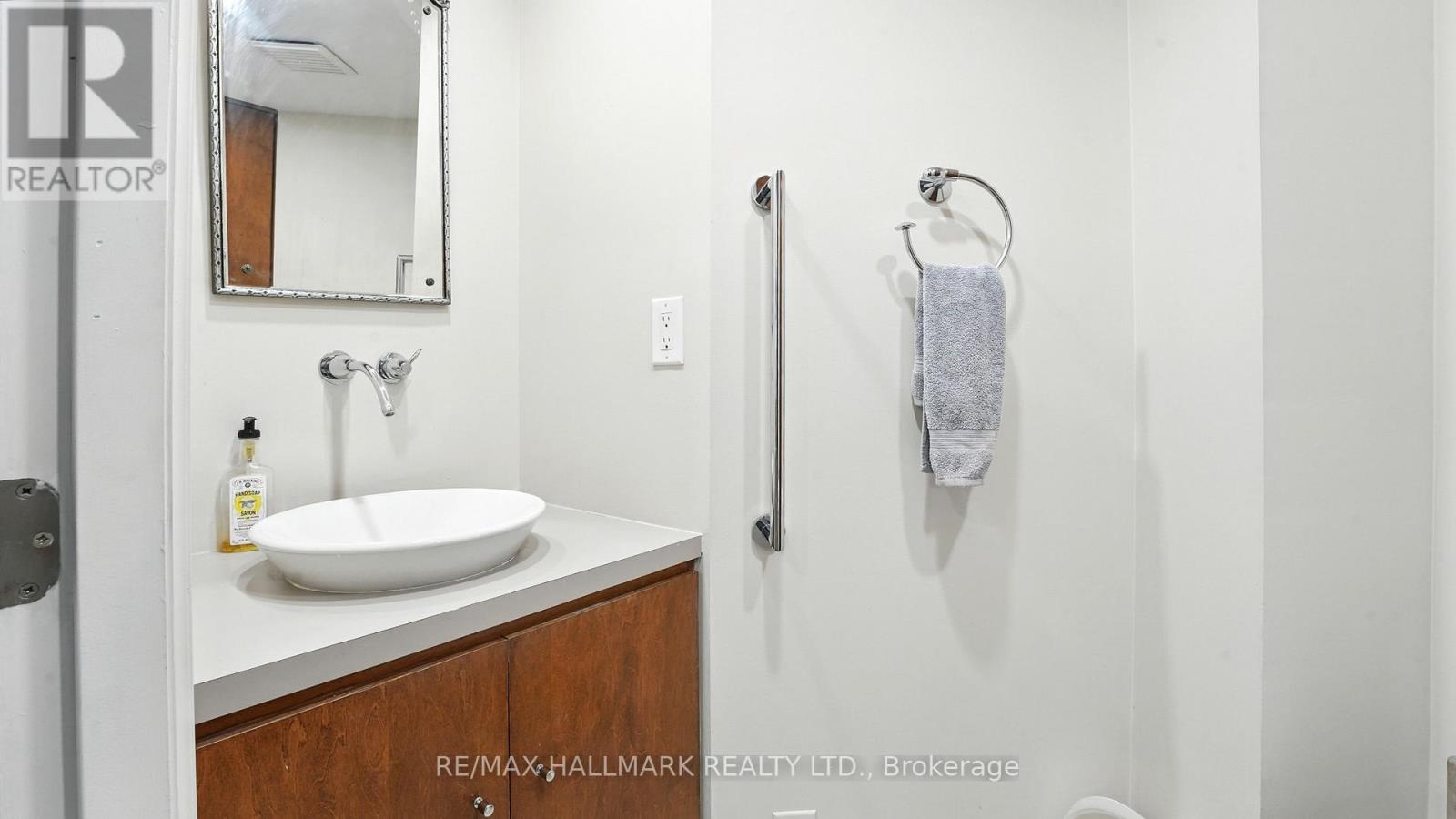 Ph04 - 65 Scadding Avenue, Toronto, Ontario  M5A 4L1 - Photo 24 - C12216993