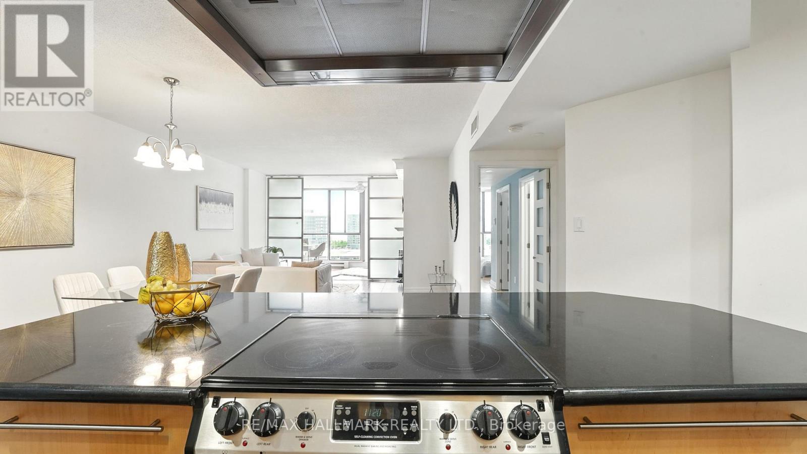 Ph04 - 65 Scadding Avenue, Toronto, Ontario  M5A 4L1 - Photo 3 - C12216993