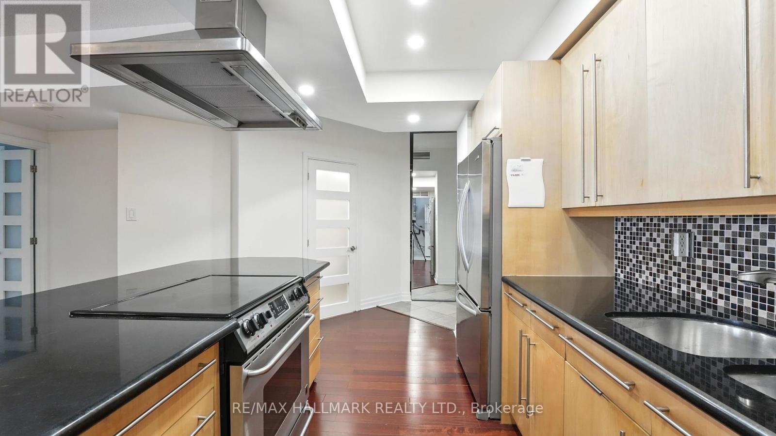 Ph04 - 65 Scadding Avenue, Toronto, Ontario  M5A 4L1 - Photo 5 - C12216993