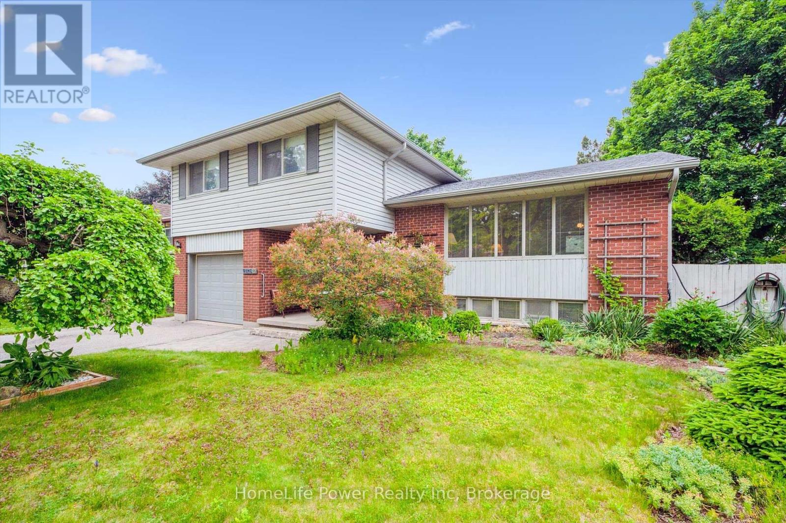 19 BISHOP COURT, Guelph, Ontario