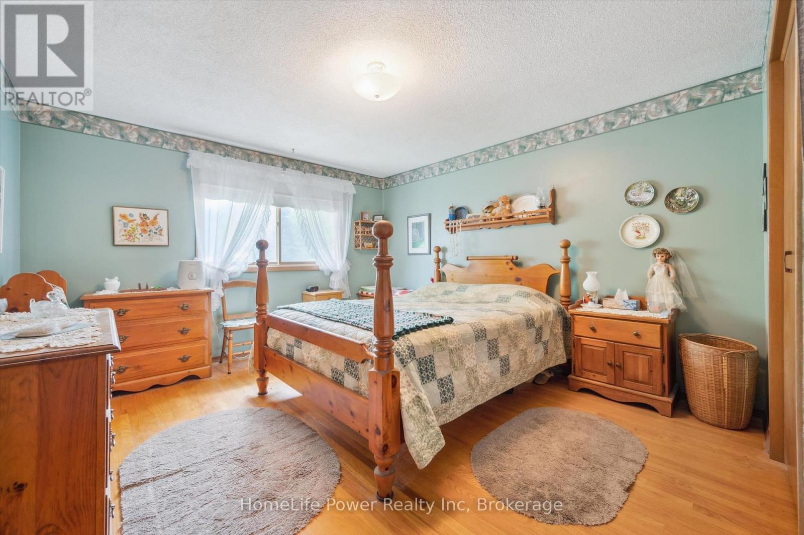 19 Bishop Court, Guelph, Ontario  N1G 2R8 - Photo 29 - X12217079
