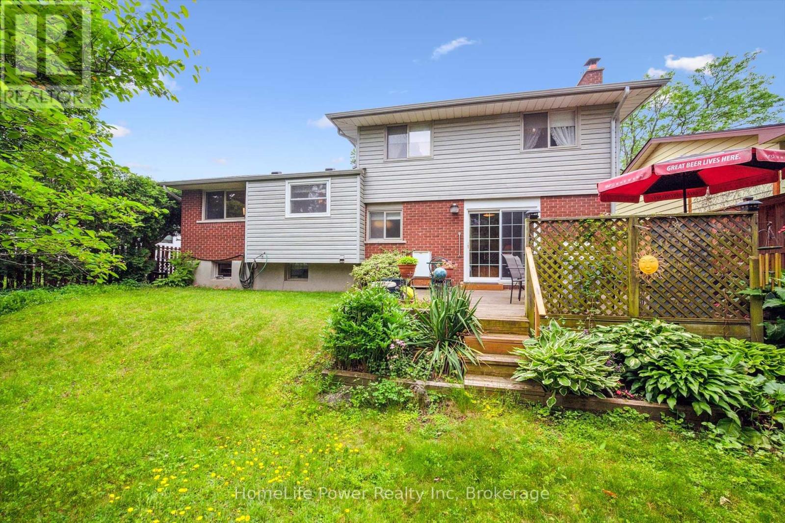 19 Bishop Court, Guelph, Ontario  N1G 2R8 - Photo 40 - X12217079