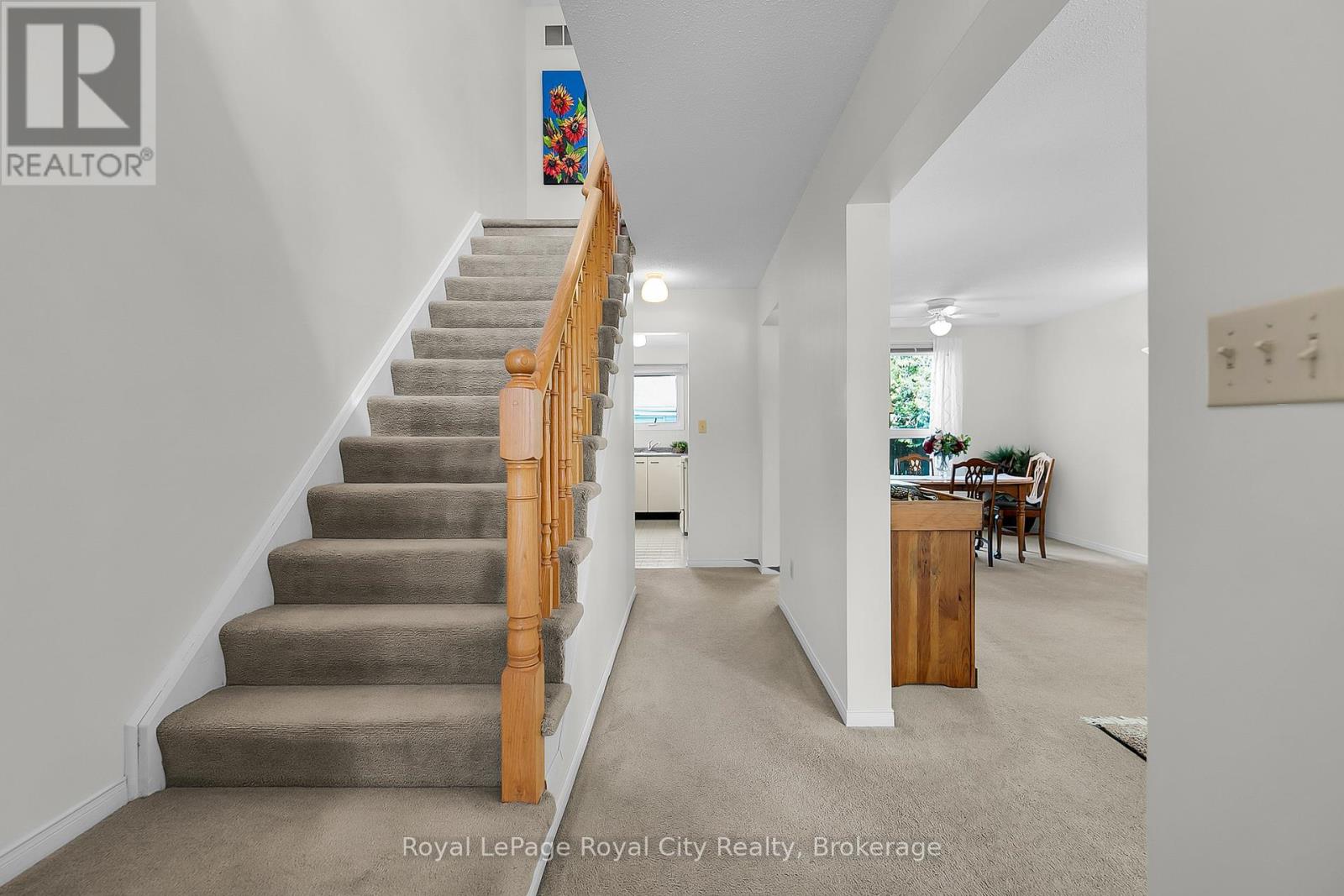 624 Holman Crescent, Centre Wellington, Ontario  N1M 3M1 - Photo 5 - X12217139