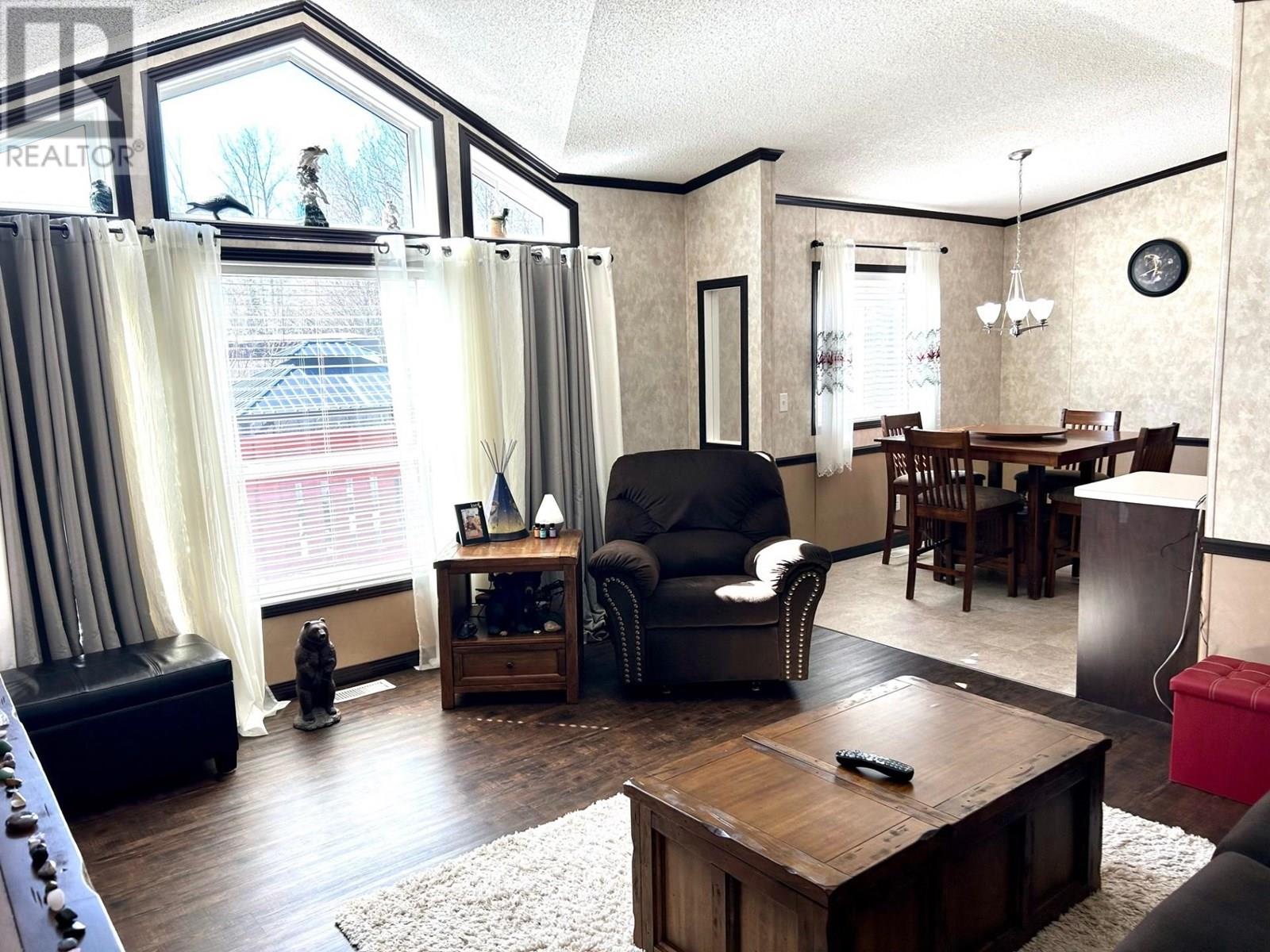 5227 42 Street, Fort Nelson, British Columbia  V0C 1R0 - Photo 6 - R3014965