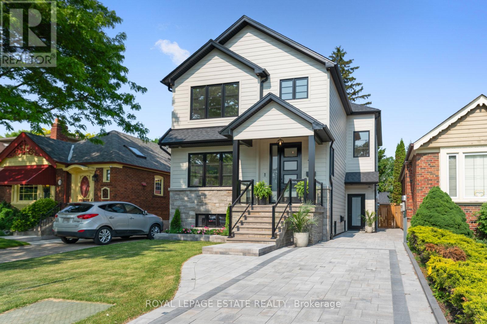 11 HUNT CLUB DRIVE, Toronto, Ontario