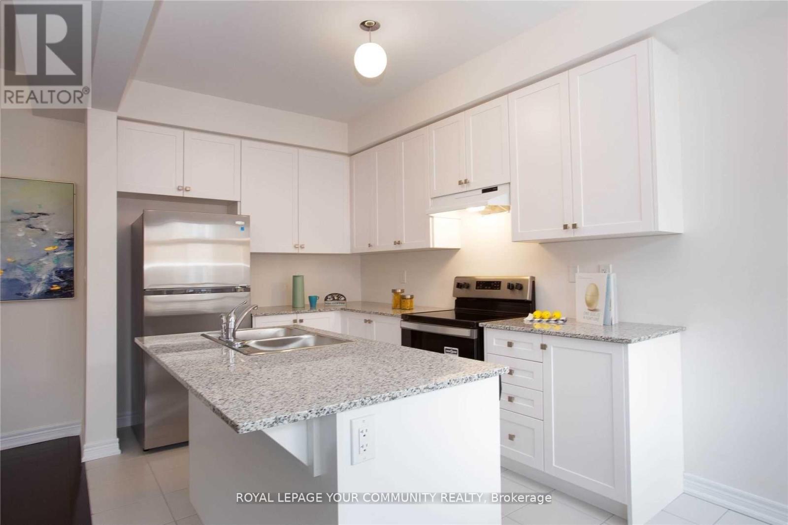 138 Christine Elliott Avenue, Whitby, Ontario  L1P 0R9 - Photo 8 - E12216943