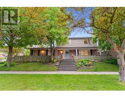 2 WICHEY ROAD, Toronto, Ontario