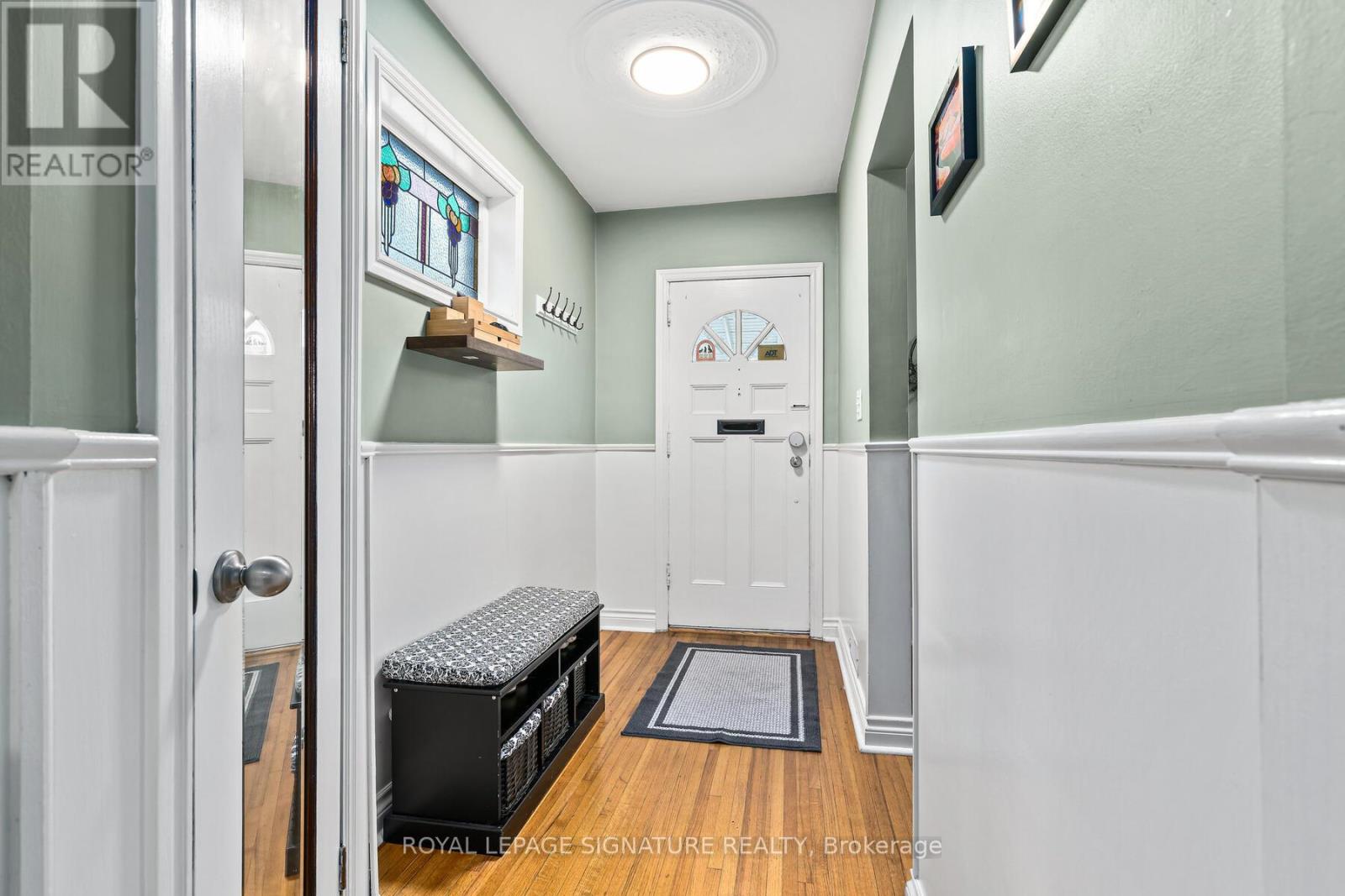 184 Mortimer Avenue, Toronto, Ontario  M4K 2A5 - Photo 2 - E12217005