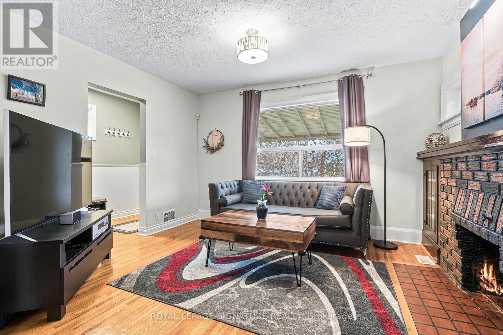 184 Mortimer Avenue, Toronto, Ontario  M4K 2A5 - Photo 6 - E12217005