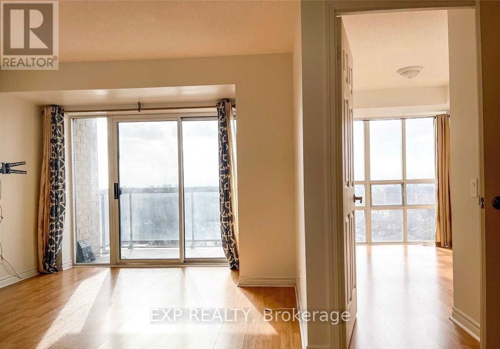 742 - 18 Mondeo Drive, Toronto, Ontario  M1P 5C8 - Photo 11 - E12217032
