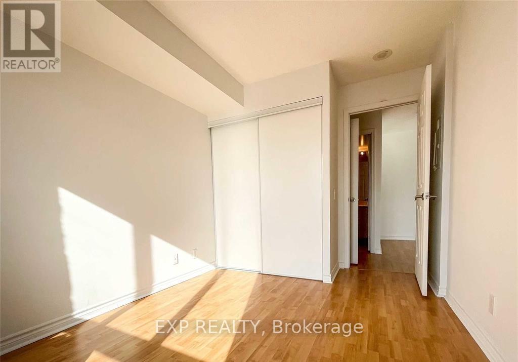 742 - 18 Mondeo Drive, Toronto, Ontario  M1P 5C8 - Photo 5 - E12217032