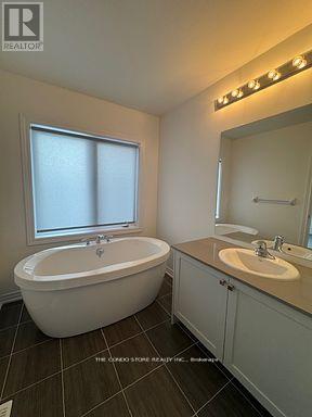 35 Steamboat Way, Whitby, Ontario  L1N 0M6 - Photo 19 - E12217040