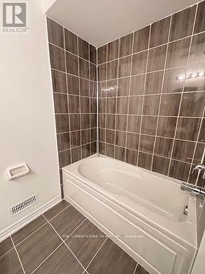 35 Steamboat Way, Whitby, Ontario  L1N 0M6 - Photo 28 - E12217040