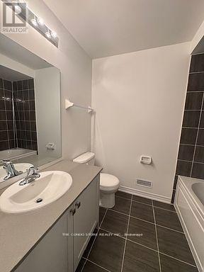 35 Steamboat Way, Whitby, Ontario  L1N 0M6 - Photo 29 - E12217040