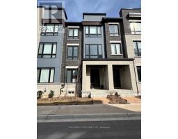 35 STEAMBOAT WAY, Whitby, Ontario