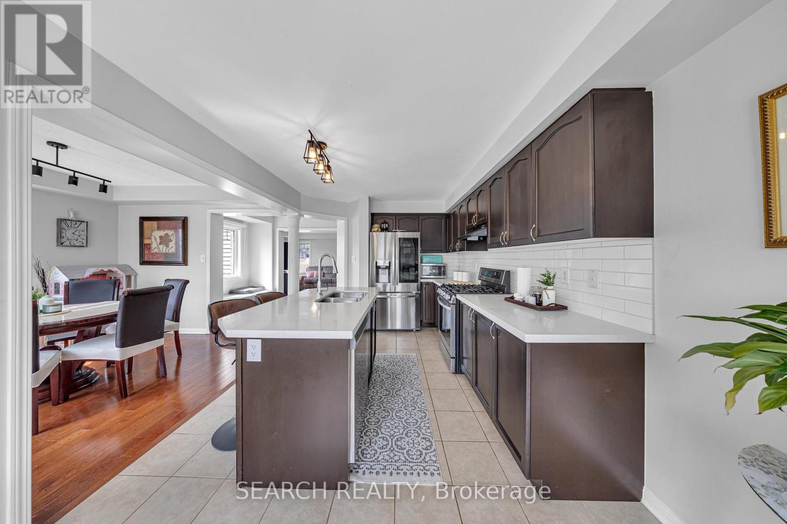 2400 Bronzedale Street, Pickering, Ontario  L1X 0C3 - Photo 21 - E12217066