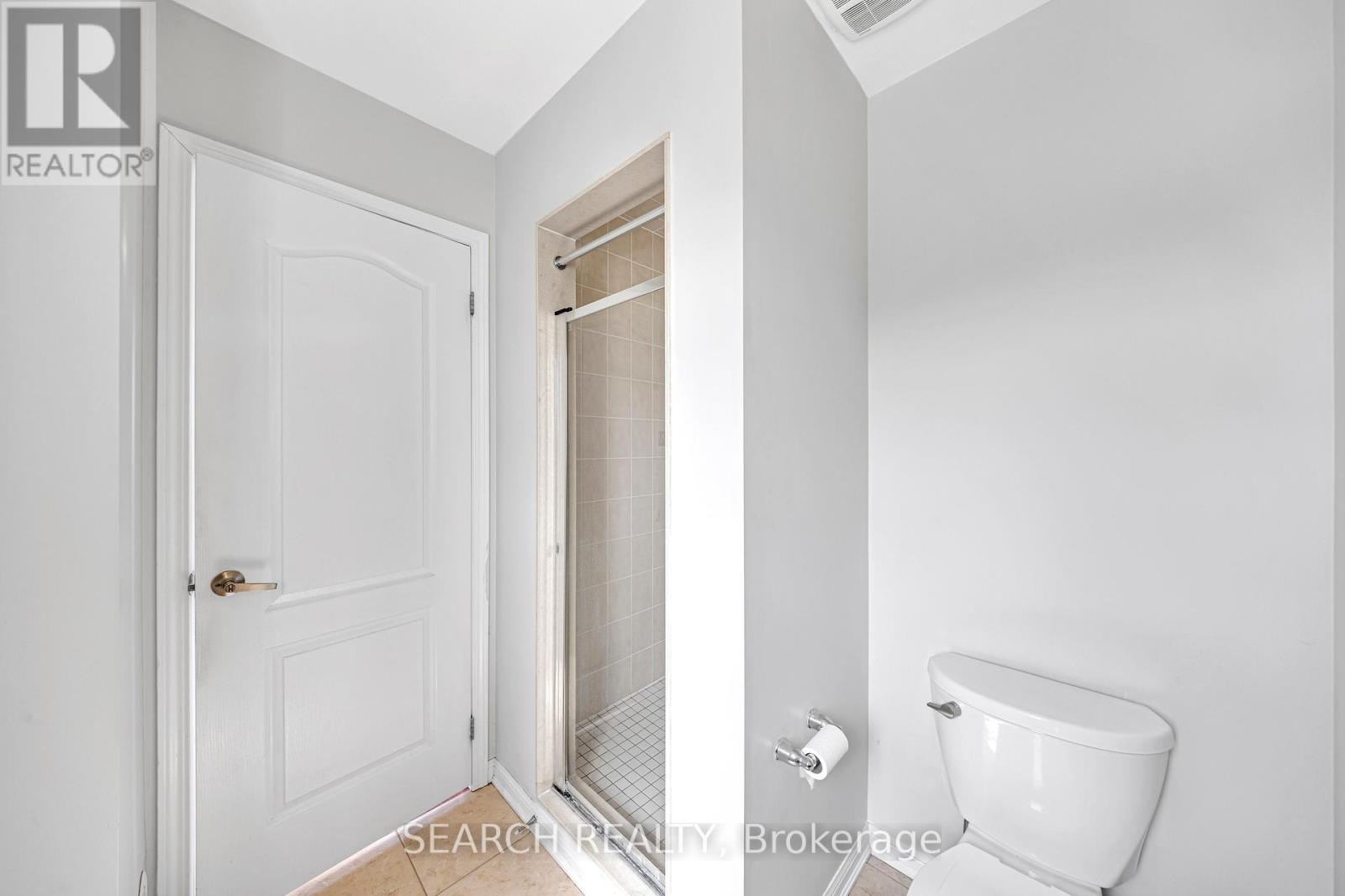 2400 Bronzedale Street, Pickering, Ontario  L1X 0C3 - Photo 28 - E12217066