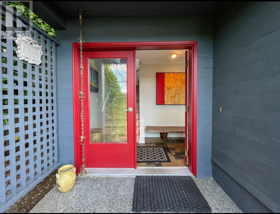 6236 Wellington Avenue, West Vancouver, British Columbia  V7W 2H4 - Photo 3 - R3014636