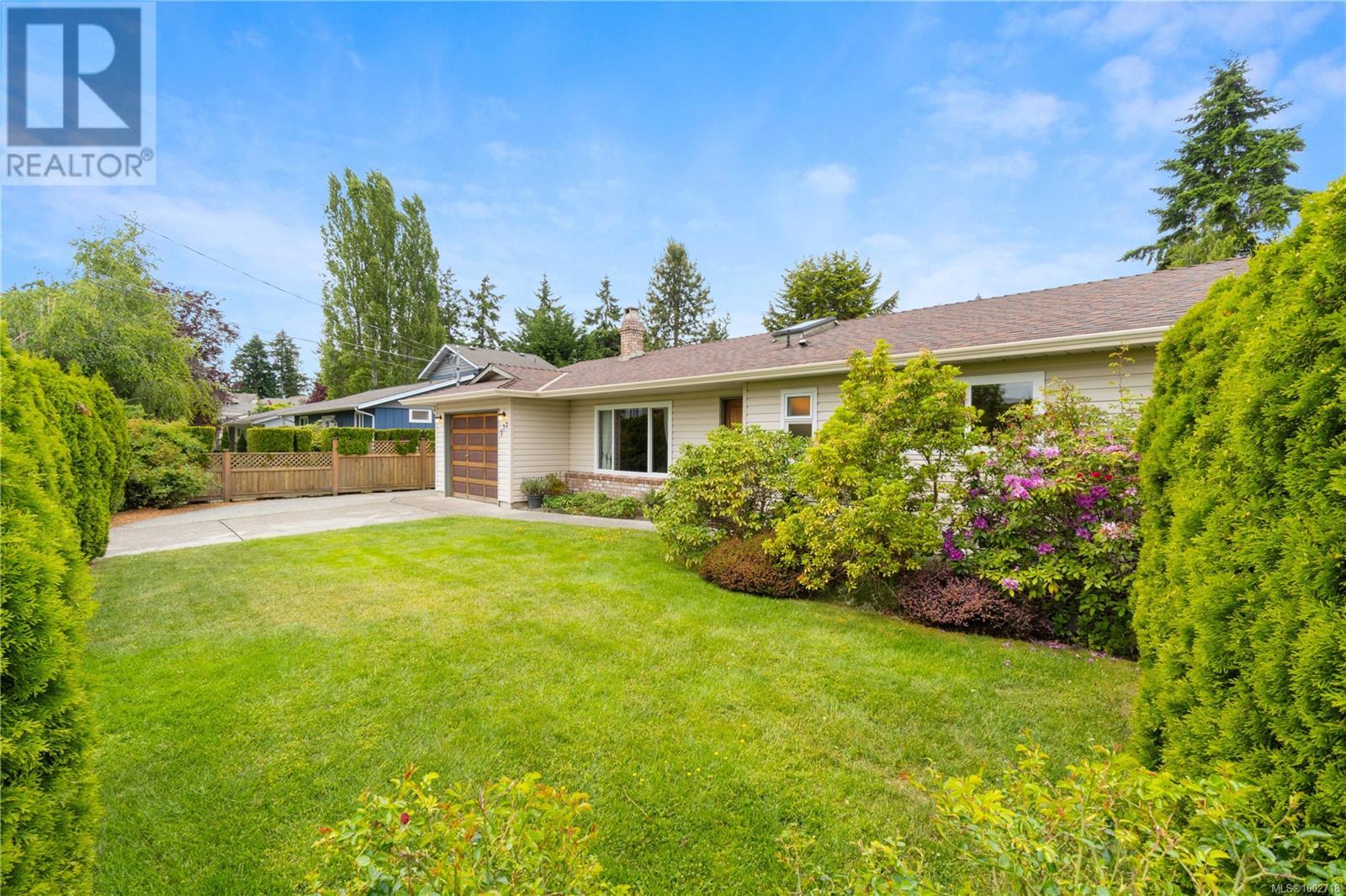 377 Allwood Rd, Parksville, British Columbia