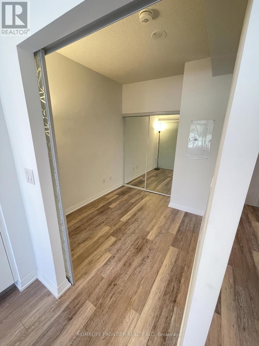 312 - 75 Canterbury Place, Toronto (Willowdale West), Ontario  M2N 0L2 - Photo 10 - C12206606