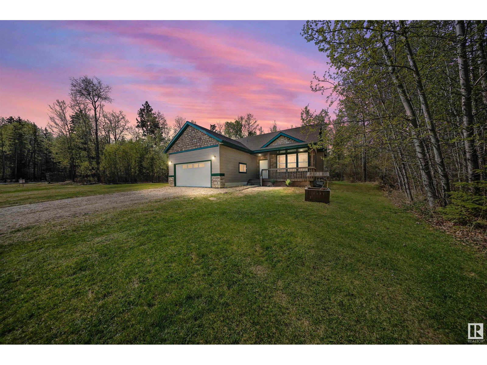 3 Poppy PL, Rural Lac Ste. Anne County, Alberta