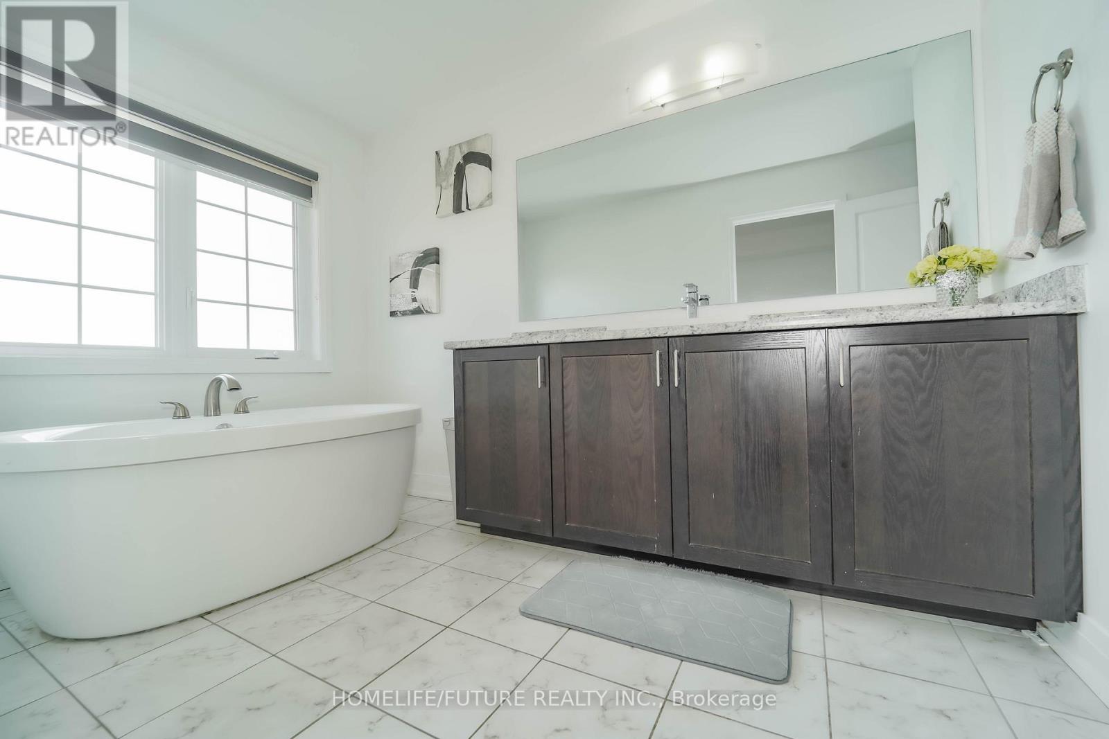 9 Christine Elliott Avenue, Whitby, Ontario  L1P 0B8 - Photo 25 - E12216121