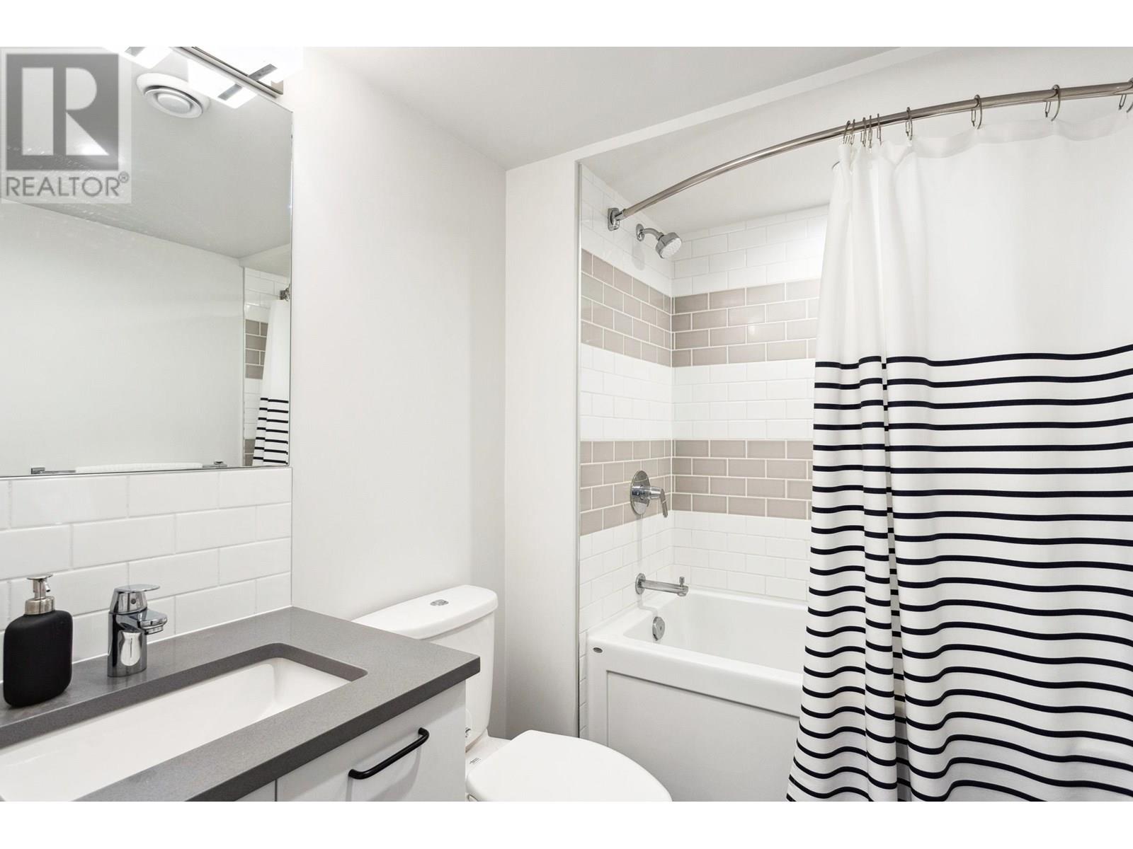 208 1519 Crown Street, North Vancouver, British Columbia  V7J 1G6 - Photo 19 - R3004231
