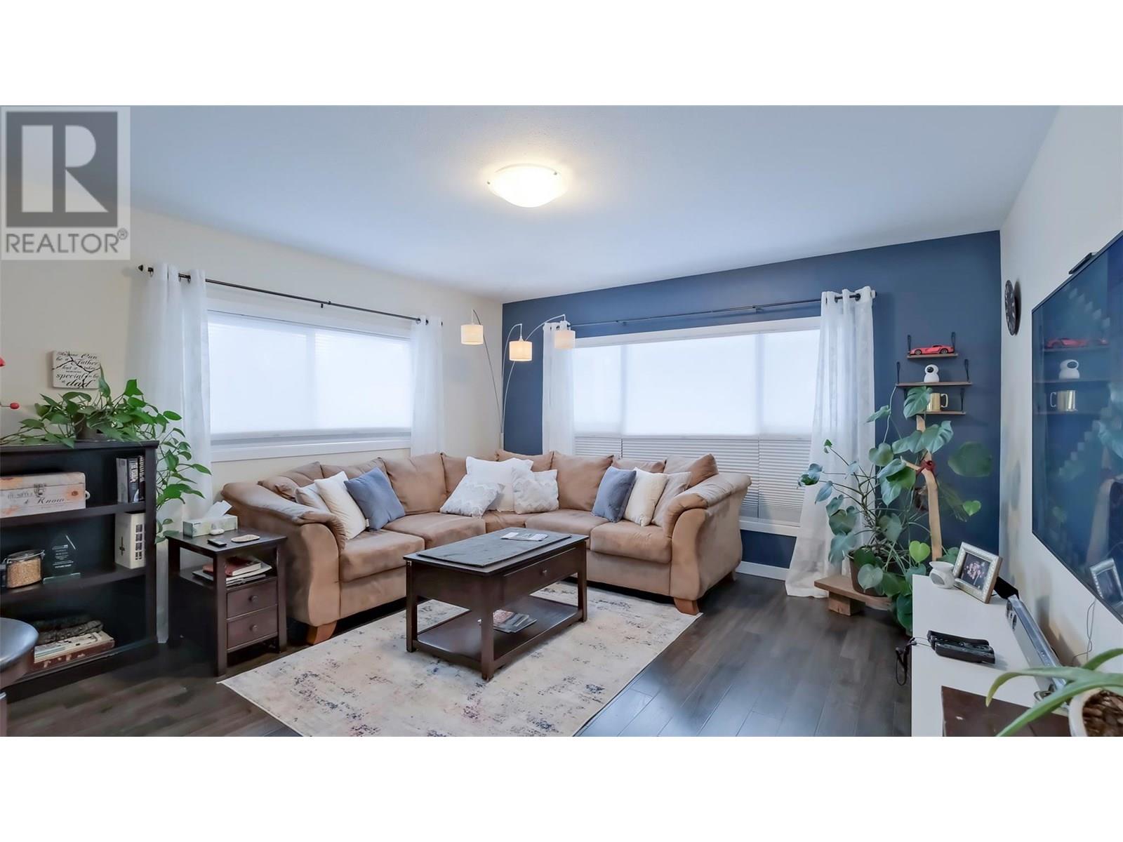 Property at 1860 Boucherie Road Unit# 24 image 4