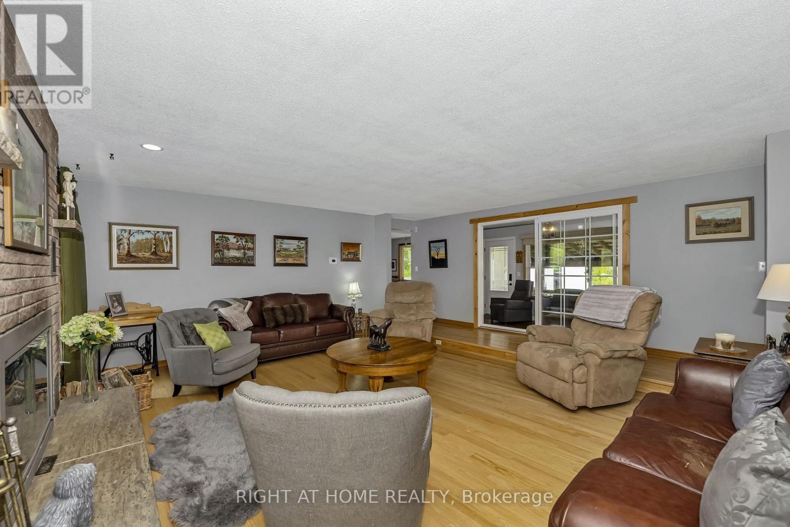 2720 Bell Line Road N, Frontenac (Frontenac Centre), Ontario  K0H 2P0 - Photo 12 - X12217115