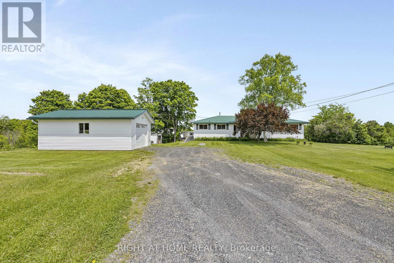 2720 Bell Line Road N, Frontenac (Frontenac Centre), Ontario  K0H 2P0 - Photo 3 - X12217115