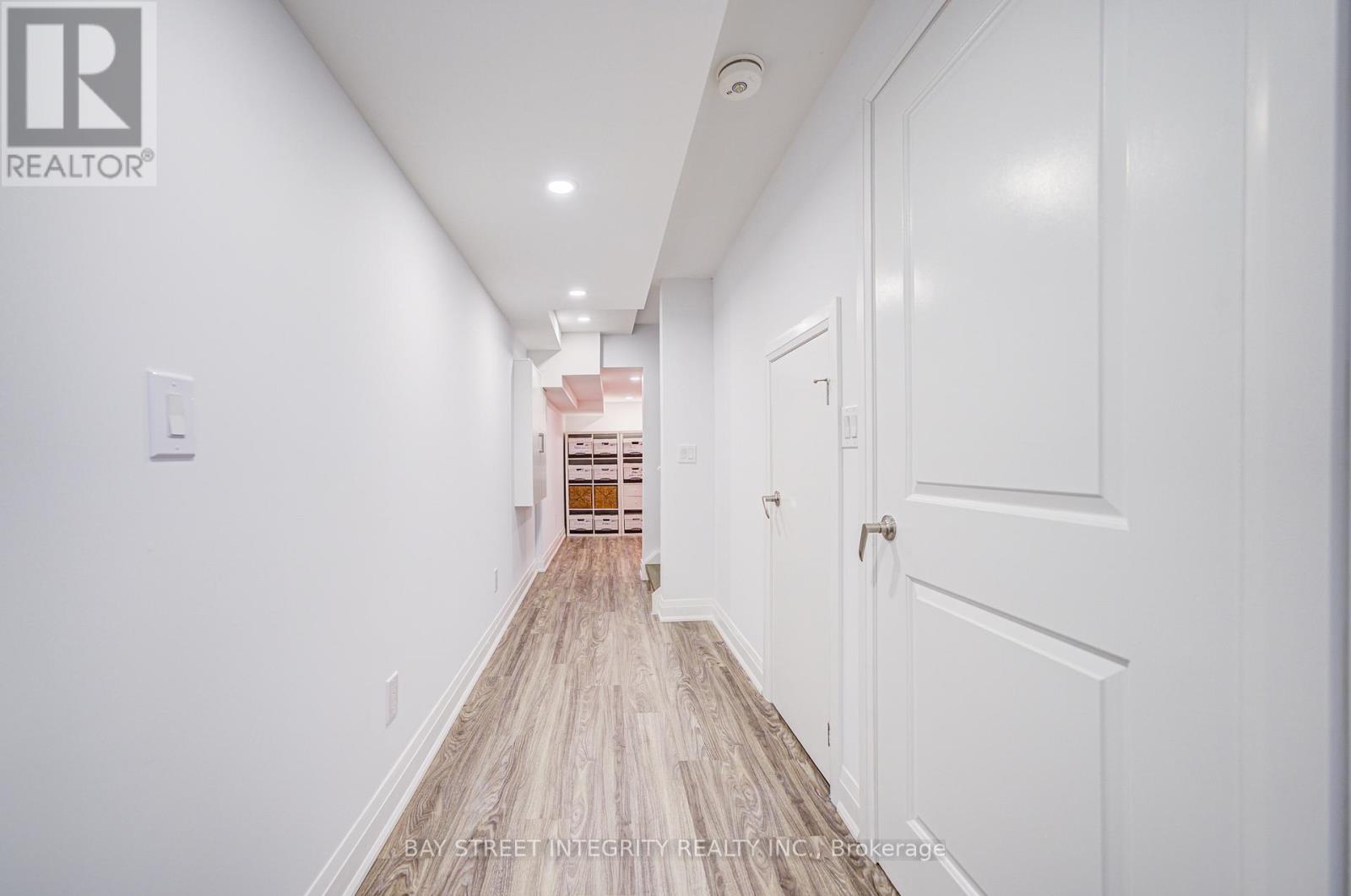 511 New England Court, Newmarket (Summerhill Estates), Ontario  L3X 0M6 - Photo 37 - N12216923