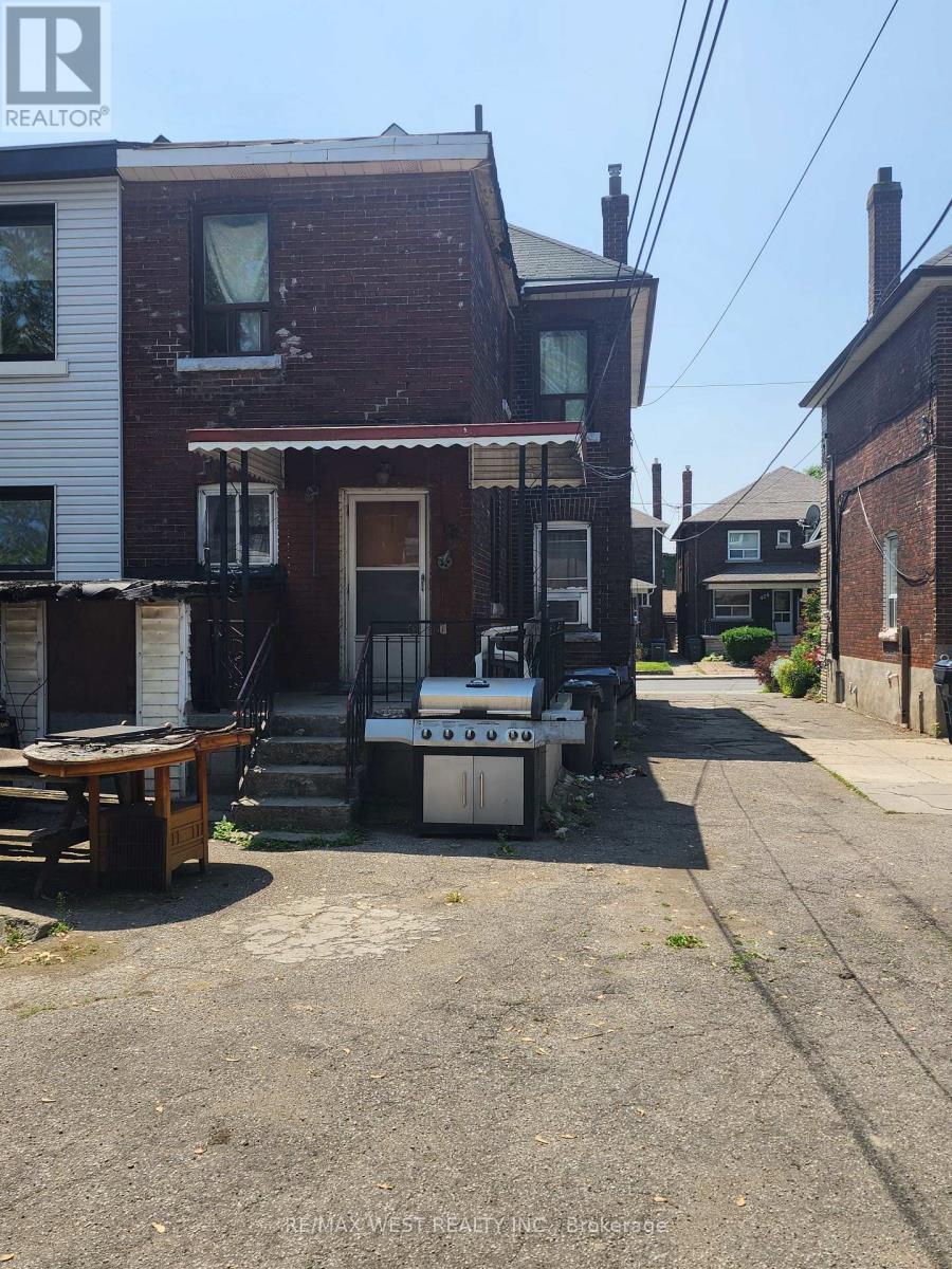 415 Symington Avenue, Toronto (Weston-Pellam Park), Ontario  M6N 2W4 - Photo 3 - W12213923